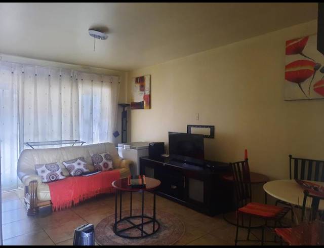 2 BEDROOM APARTMENT FOR SALE IN VANDERBIJLPARK CW 6